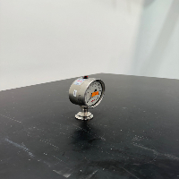 Labom Bourdon Tube Pressure Gauge image 1